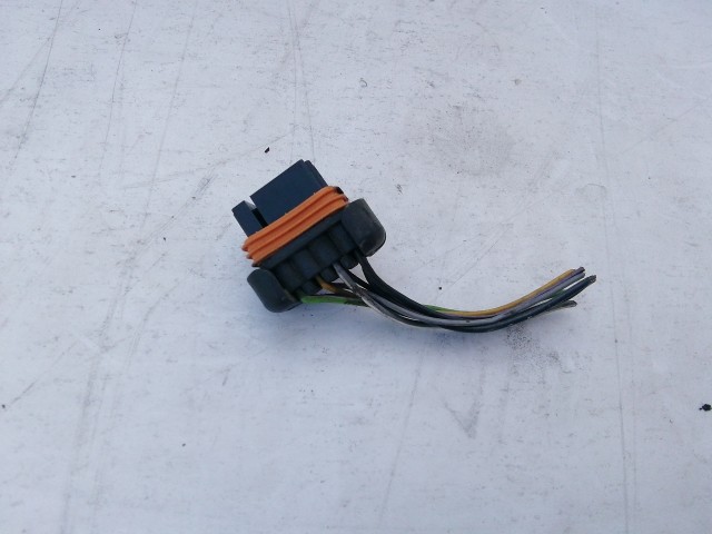 198389 Lancia Lybra 1999-2005 Első Lámpa elektromos csatlakozó 38460748 