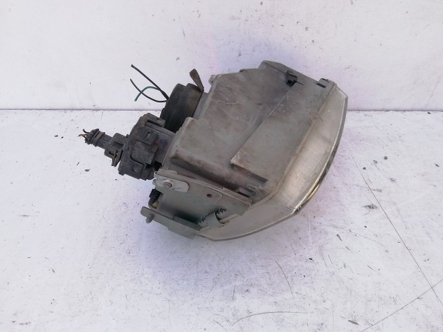 198384 Fiat Punto I.1993-1999 bal első fényszóró Hella 46407152