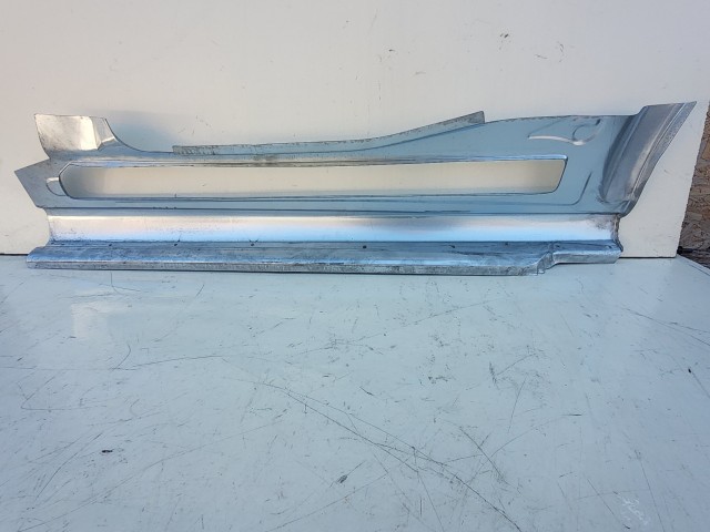 Fiat Doblo 2009-2022 utángyártott új jobb oldali tolóajtó alatti küszöb