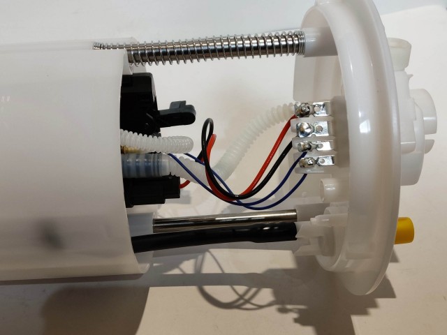 Alfa Romeo 159, Brera, Spidre utángyártott új Diesel üzemanyag szivattyú 50508454