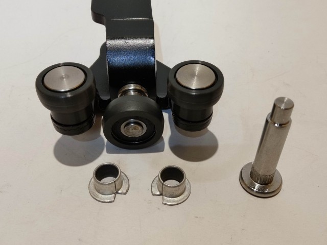 Fiat Doblo 2009-2022 utángyártott új, bal oldali alsó tolóajtó görgő 52062454