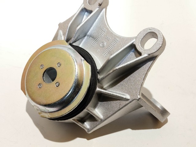 Fiat Bravo 2007-2014 1,4 16v benzin utángyártott új váltótartó gumibak 51835006