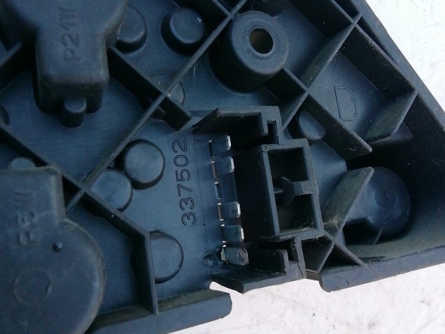 198346 Fiat Bravo 1995-2001 jobb hátsó Izzófoglalat 7779097