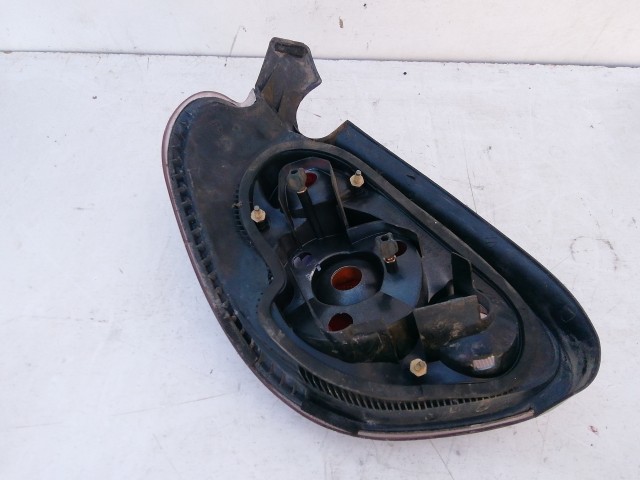 198347 Fiat Bravo 1995-2001 jobb hátsó lámpa, izzófoglalat nélkül