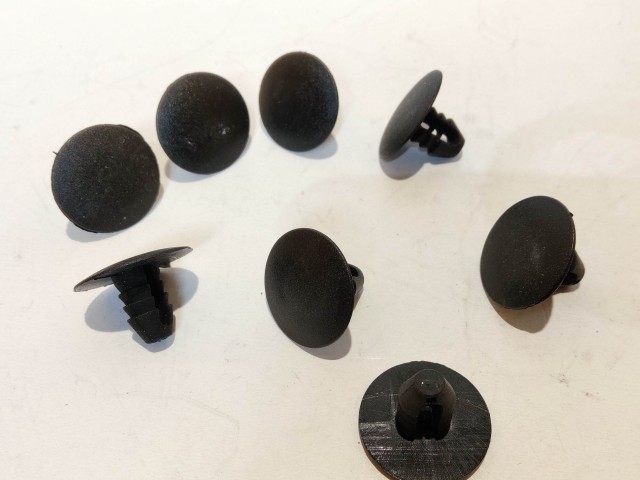 Alfa Romeo,Fiat,Lancia utángyártott új,dobbetét rögzítő patent 7560860 10db-os készlet