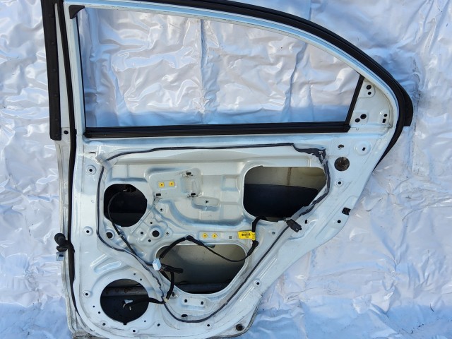 198605 Kia Rio 2011-2017 jobb hátsó ajtó, a képen látható sérüléssel