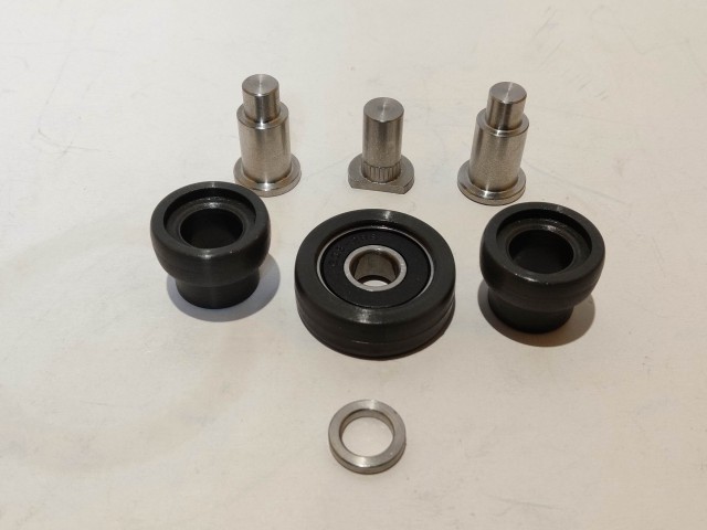 Fiat Scudo, Citroen Jumpy, Peugeot Expert utángyártott új jobb oldali középső tolóajtó görgő javító készlet 1491783080