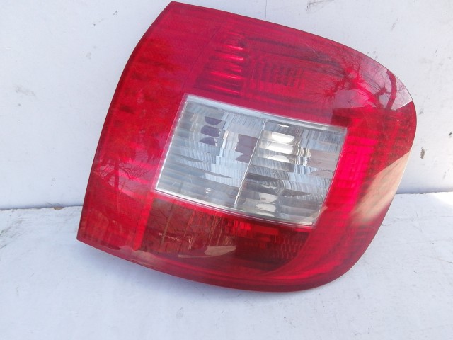 198313 Fiat Multipla 2003-2010 jobb hátsó lámpa, izzófoglalat nélkül!!!