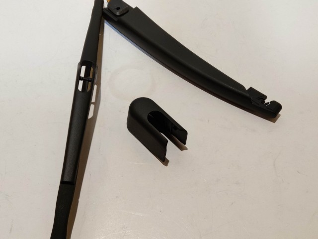 Ford Mondeo kombi 2007-2015 utángyártott új hátsó ablaktörlő kar lapáttal 