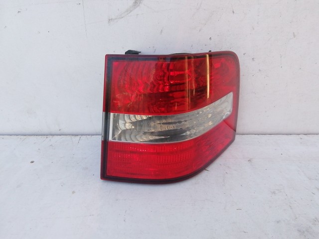 198564 Fiat Stilo 2001-2007 kombi,  jobb hátsó külső lámpa, a képen látható sérüléssel, izzófoglalat nélkül