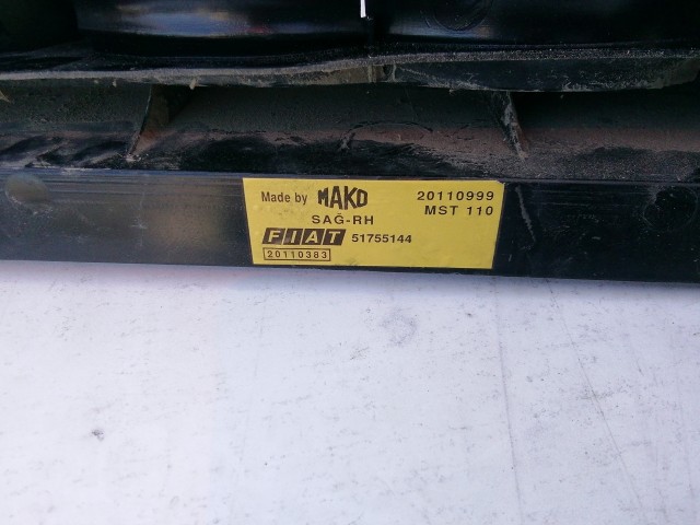 198556 Fiat Doblo 2005-2009 jobb hátsó lámpa, izzófoglalat nélkül!! 51755144