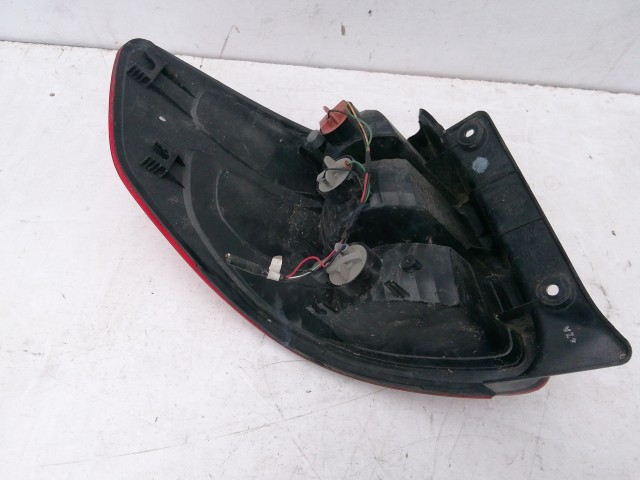 198544 Fiat Sedici, Suzuki SX4 jobb hátsó lámpa, a képen látható sérüléssel 71742458