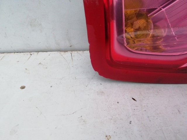 198528  Fiat Grande Punto 2005-2009 bal hátsó lámpa,a képen látható sérüléssel, izzófoglalat nélkül!!