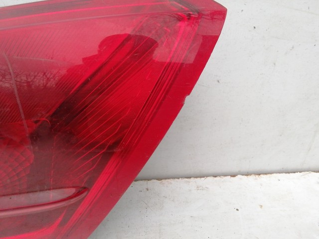 198528  Fiat Grande Punto 2005-2009 bal hátsó lámpa,a képen látható sérüléssel, izzófoglalat nélkül!!