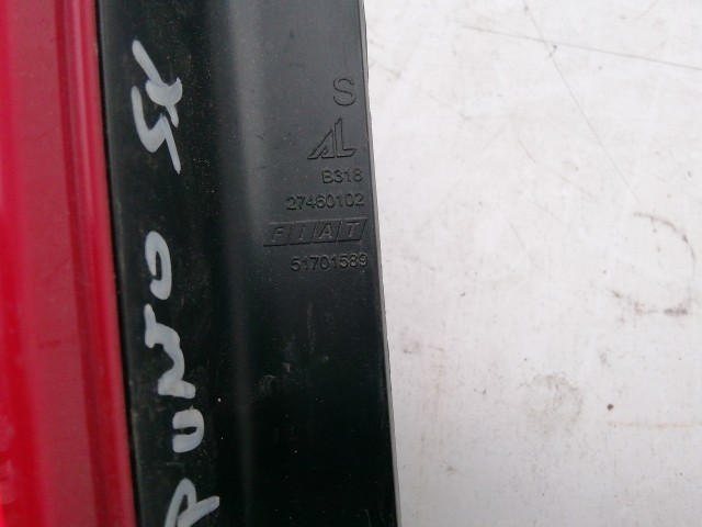 198528  Fiat Grande Punto 2005-2009 bal hátsó lámpa,a képen látható sérüléssel, izzófoglalat nélkül!!