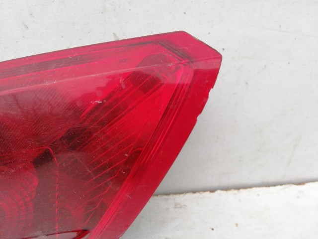 198526  Fiat Grande Punto 2005-2009 bal hátsó lámpa,a képen látható sérüléssel, izzófoglalat nélkül!!