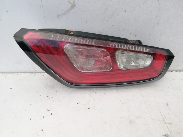 198521  Fiat Punto Evo jobb hátsó lámpa, ovál csatlakozós 51927096