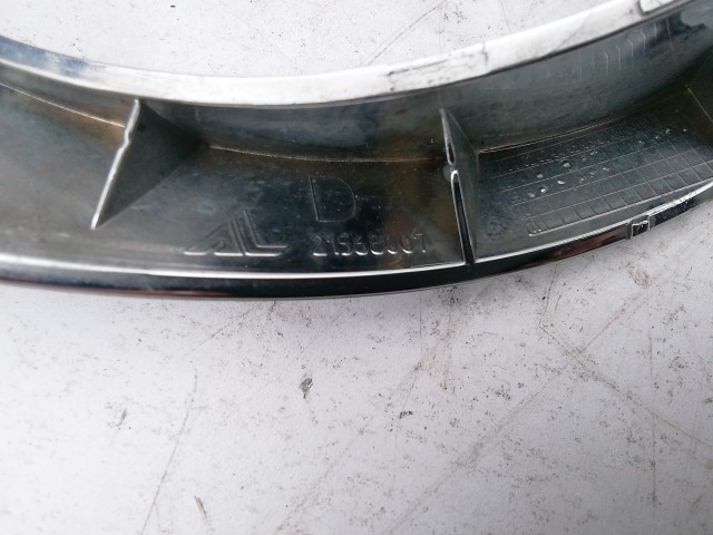 198515 Alfa Romeo MiTo 2008-2018 króm, jobb hátsó lámpa keret a képen látható állapotban!!!