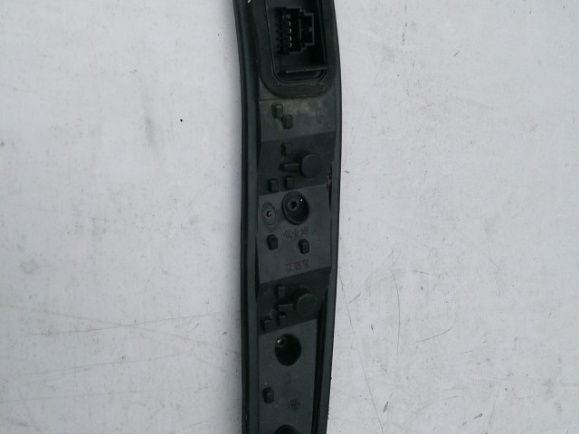 198509 Fiat Punto II.-III. 5 ajtós jobb hátsó Izzó foglalat 468178030