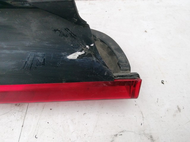 198502 Fiat Doblo 2005-2009 jobb hátsó lámpa, izzófoglalat nélkül, a képen látható sérüléssel