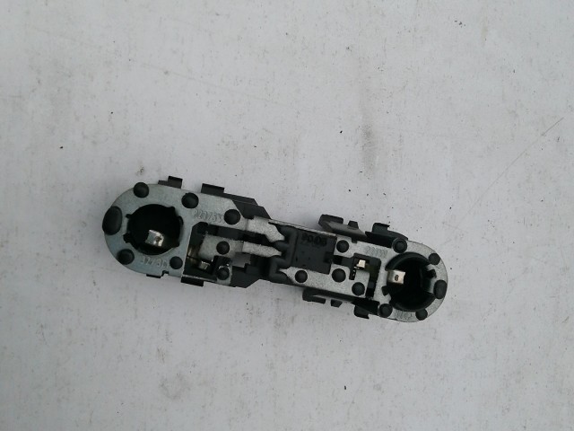 198496 Alfa Romeo 159 2005-2011 bal hátsó belső lámpa Izzó foglalat 50504822