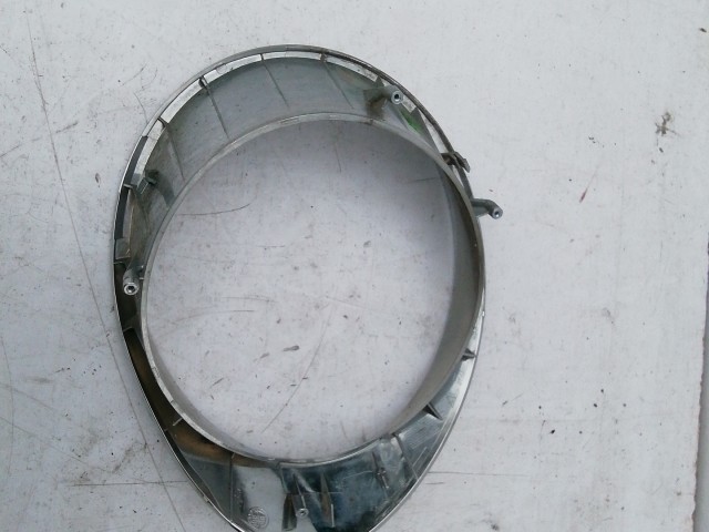 198491 Alfa Romeo MiTo 2008-2018 króm, jobb hátsó lámpa keret a képen látható állapotban!!!