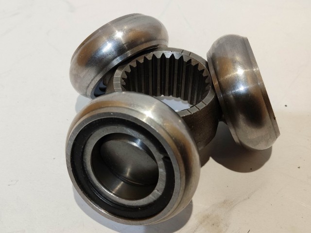 Alfa Romeo, Fiat, Lancia utángyártott új, féltengely csillag 46308126