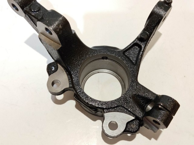 Fiat Tipo 2015- utángyártott új, jobb első csonkállvány 