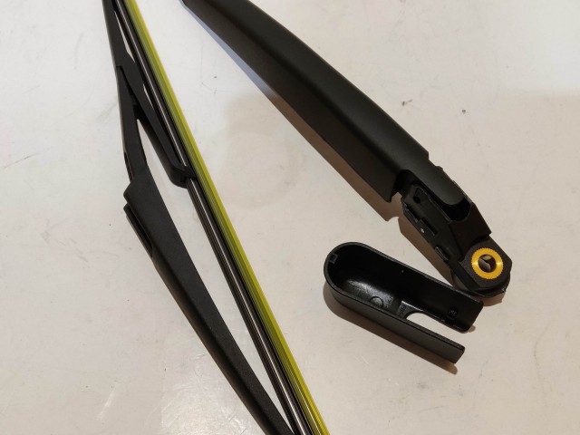 Nissan X-Trail 2014- utángyártott új, hátsó ablaktörlő kar lapáttal