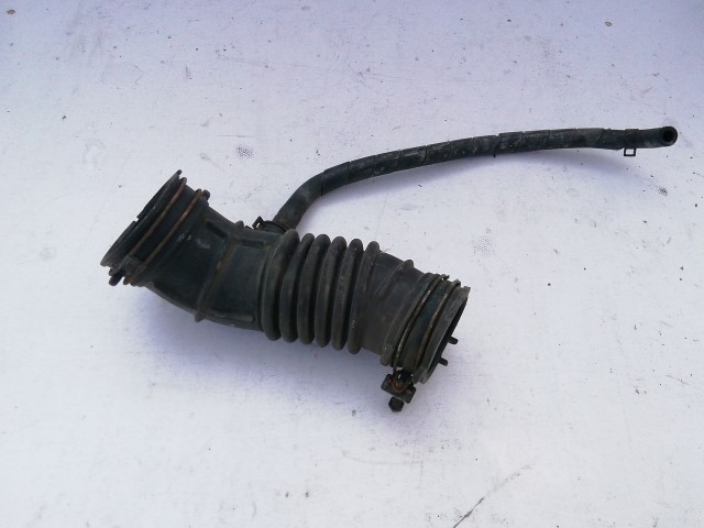 Kia Rio 2011-2017 levegőcső, a légszűrőházból a szívócsonkba 28140-1W050