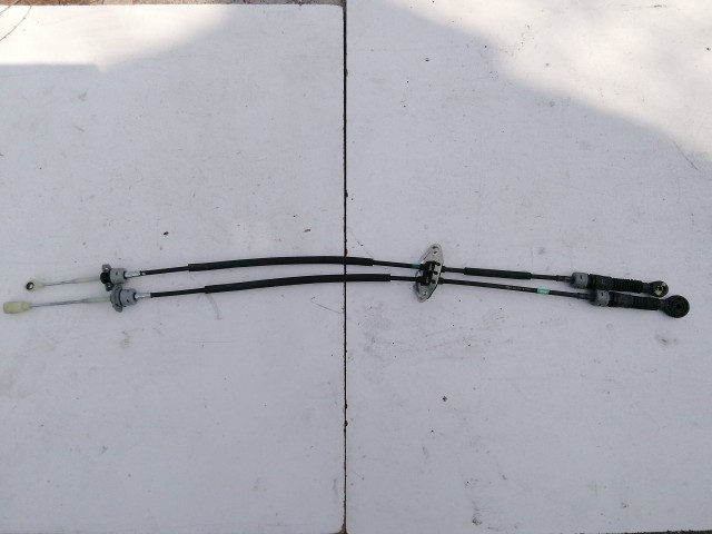 198464 Kia Rio 2011-2017 1,1 benzin Váltóbovden pár  1W100-1G29