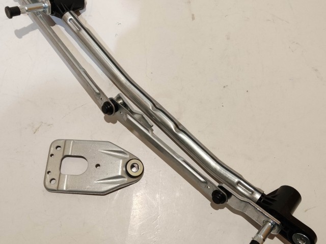 Fiat Doblo 2009-2022 utángyártott új első ablaktörlő mechanika 51810592