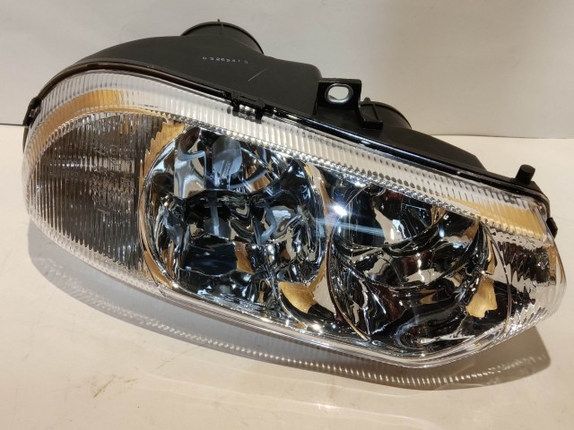 Alfa Romeo 156 1997-2003 utángyártott új, jobb első fényszóró