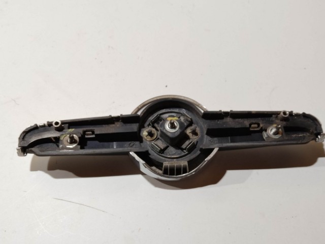 199039 Alfa Romeo 156 2003-2005 motorháztető embléma, a képen látható állapotban