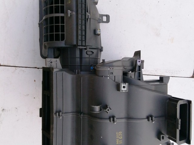 198817 Kia Rio 2011-2017 manuál klímás fűtésboksz