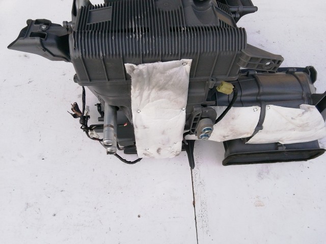 198817 Kia Rio 2011-2017 manuál klímás fűtésboksz