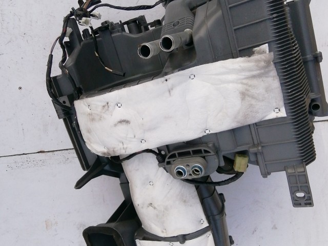 198817 Kia Rio 2011-2017 manuál klímás fűtésboksz