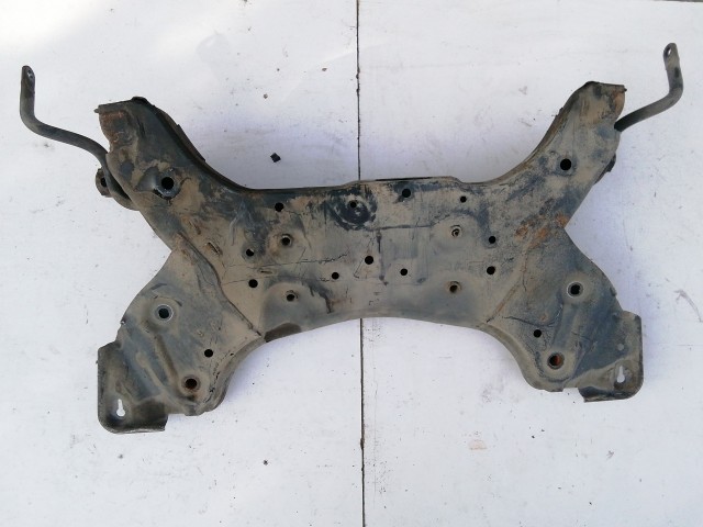 198816 Kia Rio 2011-2017 első segédalváz (bölcső) Benzines