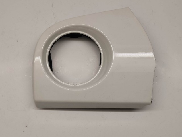 24552 Fiat 500 2007-2015 bal oldali, fehér színű műszerfalpárna betét