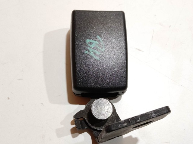 Fiat Grande Punto bal hátsó biztonsági övcsat 735411132