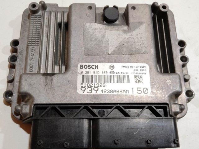 199248 Alfa Romeo 159 1,9 16v Diesel motorvezérlő 51821929 , 0281015160