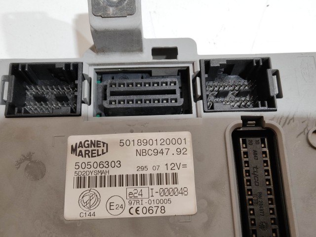 199254 Alfa Romeo Gt 1,9 16v Diesel 2003-2010 motorvezérlő szett 51806562 , 0281012966