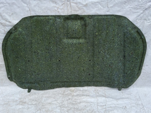 Toyota Hilux VIII  utángyártott új motorháztető szigetelés 533410K250