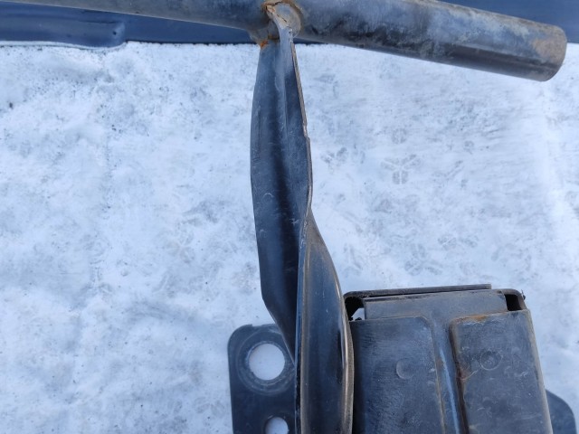 199325 Fiat Freemont 2011-2015 nyúlványösszekötő  (lökhárítómerevítő) a képen látható sérüléssel
