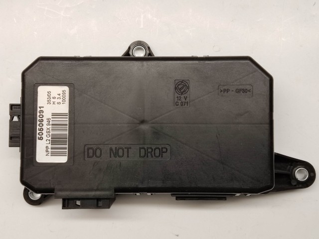 Alfa Romeo 159/Brera 50506091 számú ablakemelő vezérlő