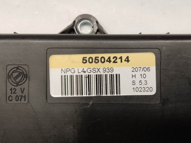 Alfa Romeo 159 50504214 számú, bal első ablakemelő vezérlő