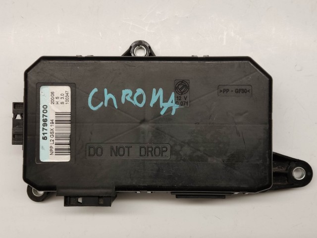 Fiat Croma 51796700 számú, jobb első ablakemelő vezérlő