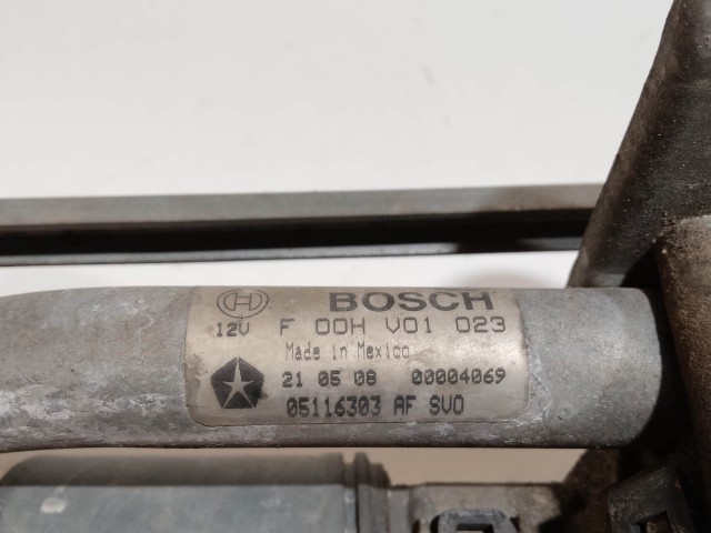 199410 Fiat Freemont 2011-2015 Ablaktörlő motor mechanikával K68030272AA