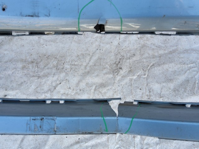 199190 Fiat Bravo 2007-2014 első lökhárító, a képen látható sérüléssel