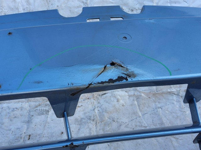 199193 Fiat Multipla 2004-2010 első lökhárító a képen látható sérüléssekkel 